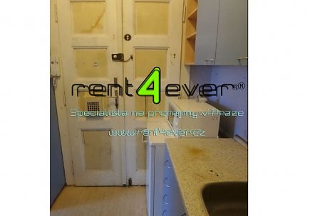 Pronájem bytu, Košíře, Vrchlického, byt 1+kk, 28 m2, cihla, částečně vybavený nábytkem, Rent4Ever.cz