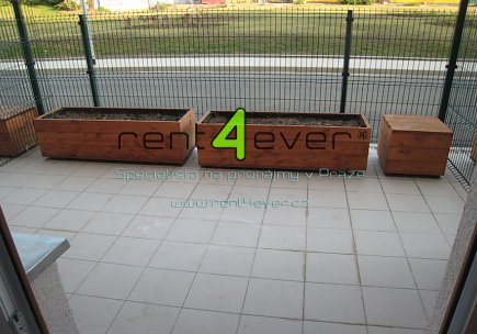 Pronájem bytu, Strašnice, Strančická, 1+kk, 27 m2, novostavba, terasa, sklep, nezařízený, Rent4Ever.cz