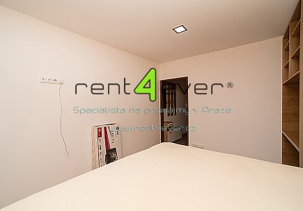 Pronájem bytu, Lipence, Josefa Houdka, suterénní byt 1+1, 35 m2, novostavba, sklep, vybavený, Rent4Ever.cz
