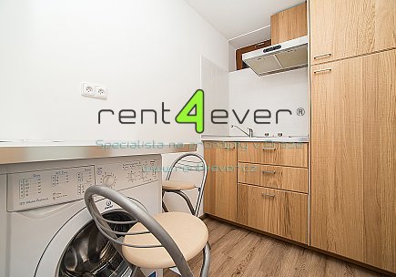 Pronájem bytu, Lipence, Josefa Houdka, suterénní byt 1+1, 35 m2, novostavba, sklep, vybavený, Rent4Ever.cz