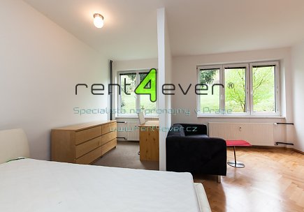 Pronájem bytu, Břevnov, Bělohorská, 2+kk, 64 m2, po rekonstrukci, sklep, část. zařízený nábytkem, Rent4Ever.cz