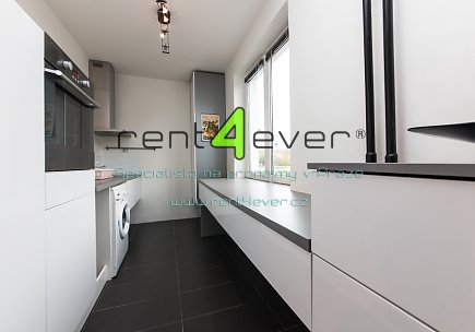 Pronájem bytu, Břevnov, Bělohorská, 2+kk, 64 m2, po rekonstrukci, sklep, část. zařízený nábytkem, Rent4Ever.cz
