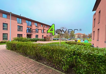 Pronájem bytu, Stodůlky, Jaroslava Foglara, byt 2+kk, 44 m2, novostavba, cihla, vybavený, Rent4Ever.cz