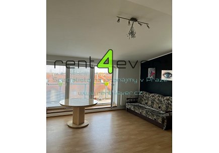 Pronájem bytu, Jesenice, Sluneční, 1+kk, 35 m2, novostavba, cihla, sklep, terasa, částečně zařízený, Rent4Ever.cz