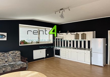 Pronájem bytu, Jesenice, Sluneční, 1+kk, 35 m2, novostavba, cihla, sklep, terasa, částečně zařízený, Rent4Ever.cz