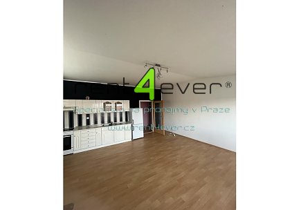 Pronájem bytu, Jesenice, Sluneční, 1+kk, 35 m2, novostavba, cihla, sklep, terasa, částečně zařízený, Rent4Ever.cz