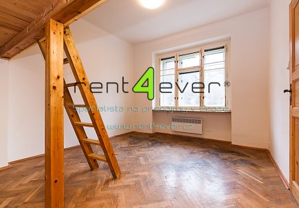 Pronájem bytu, Vršovice, Francouzská, byt 2+kk, 52 m2, cihla, výtah, vestavěné patro, nezařízený, Rent4Ever.cz