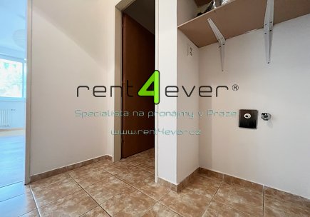 Pronájem bytu, Radotín, Josefa Kočího, byt 2+kk, 49 m2, po rekonstrukci, balkon, sklep, výtah, Rent4Ever.cz