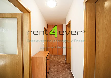 Pronájem bytu, Metro B Vysočanská, byt 2+1, 67.5 m2, novostavba, cihla, komora, částečně zařízený, Rent4Ever.cz