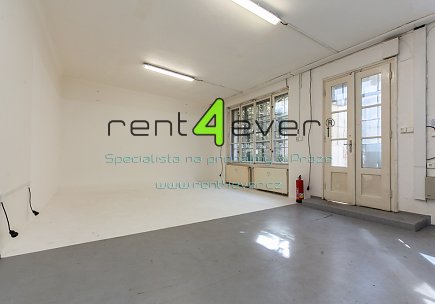 Pronájem bytu, Nusle, Oldřichova, 1+1, 80 m2, cihla, terasa, nezařízený, Rent4Ever.cz