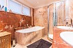 Pronájem bytu, Smíchov, Pod Hybšmankou, řadový RD 6+1, 320 m2, cihla, balkon, terasa, zařízený, Rent4Ever.cz