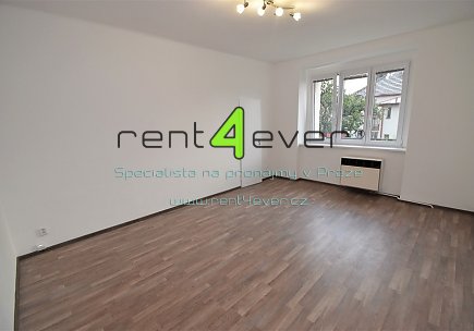 Pronájem bytu, Hostivař, Štěrboholská, 2+kk, 44 m2, cihla, po rekonstrukci, komora, nezařízený, Rent4Ever.cz