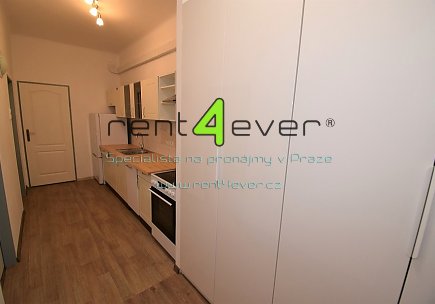 Pronájem bytu, Hostivař, Štěrboholská, 2+kk, 44 m2, cihla, po rekonstrukci, komora, nezařízený, Rent4Ever.cz