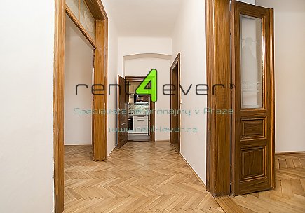 Pronájem bytu, Bubeneč, Korunovační, byt 3+kk, 80 m2, cihla, společný balkon, sklep, nevybavený, Rent4Ever.cz