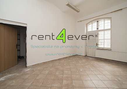 Pronájem bytu, Pronájem nebytových prostor - Karlín, Sokolovská, Rent4Ever.cz