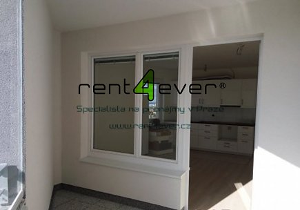 Pronájem bytu, Horní Měcholupy, Modenská, 1+kk, 31 m2, lodžie, sklep, garáž, nezařízený, Rent4Ever.cz