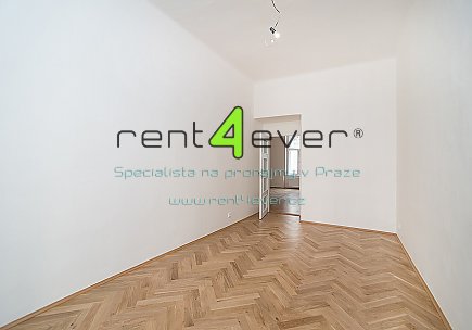 Pronájem bytu, Bubeneč, Korunovační, byt 3+1, 80 m2, cihla, komora, sklep, nezařízený nábytkem, Rent4Ever.cz