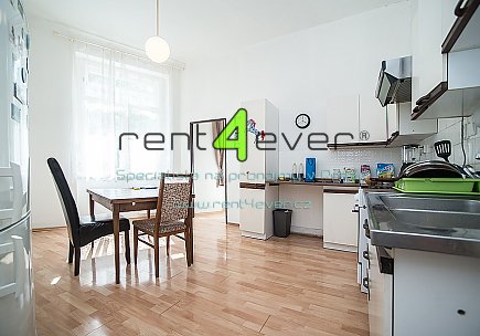 Pronájem bytu, Žižkov, Blodkova, byt 3+1, 87 m2, cihla, komora, výtah, zařízený nábytkem, Rent4Ever.cz