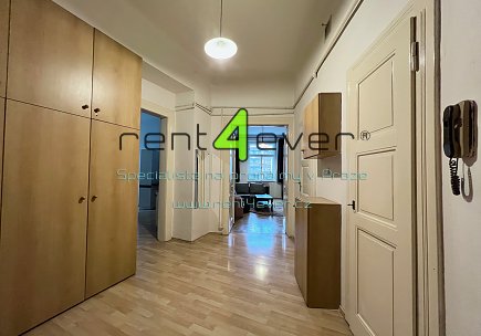 Pronájem bytu, Žižkov, Blodkova, byt 3+1, 87 m2, cihla, komora, výtah, zařízený nábytkem, Rent4Ever.cz