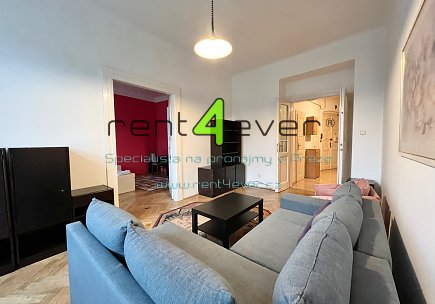 Pronájem bytu, Žižkov, Blodkova, byt 3+1, 87 m2, cihla, komora, výtah, zařízený nábytkem, Rent4Ever.cz