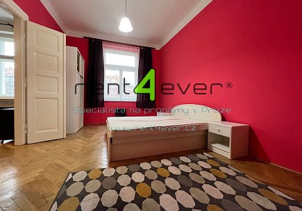 Pronájem bytu, Žižkov, Blodkova, byt 3+1, 87 m2, cihla, komora, výtah, zařízený nábytkem, Rent4Ever.cz
