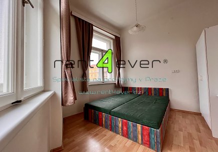 Pronájem bytu, Žižkov, Blodkova, byt 3+1, 87 m2, cihla, komora, výtah, zařízený nábytkem, Rent4Ever.cz
