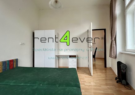 Pronájem bytu, Žižkov, Blodkova, byt 3+1, 87 m2, cihla, komora, výtah, zařízený nábytkem, Rent4Ever.cz