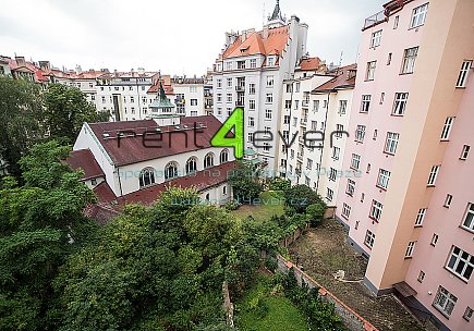 Pronájem bytu, Dejvice, Václavkova, byt 2+1, 68 m2, cihla, výtah, nezařízený nábytkem, Rent4Ever.cz