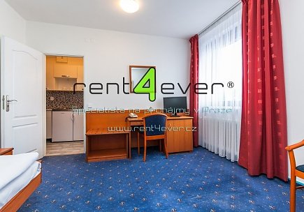 Pronájem bytu,  Braník, Ve studeném, byt 1+kk, 25 m2, cihla, komplet. vybavený, pouze pro 1 osobu, Rent4Ever.cz