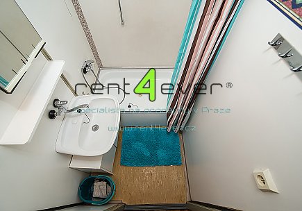 Pronájem bytu, Řepy, Laudova, byt 1+kk, 37 m2, výtah, zařízený nábytkem, Rent4Ever.cz