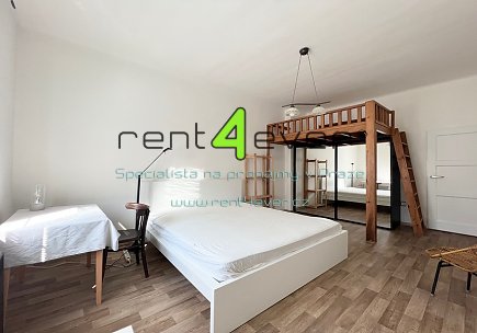 Pronájem bytu, Žižkov, Viklefova, 2+kk, 42 m2, cihla, vestavěné patro, výtah, komplet. zařízený, Rent4Ever.cz