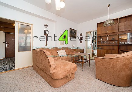 Pronájem bytu, Strašnice, Přetlucká, byt 3+1, 78 m2,  šatna, částečně vybavený nábytkem, Rent4Ever.cz