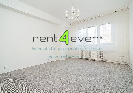 Pronájem bytu, Strašnice, Přetlucká, byt 3+1, 78 m2,  šatna, částečně vybavený nábytkem, Rent4Ever.cz