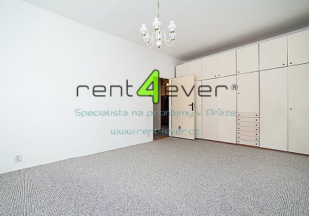 Pronájem bytu, Strašnice, Přetlucká, byt 3+1, 78 m2,  šatna, částečně vybavený nábytkem, Rent4Ever.cz