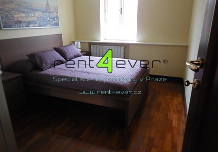 Pronájem bytu, Žižkov, Blahníkova, 3+kk, 54 m2, cihla, po rekonstrukci, výtah, zařízený nábytkem, Rent4Ever.cz