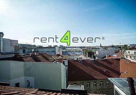 Pronájem bytu, Nové Město, Myslíkova, půdní mezonetový byt 2+kk, 90m2, výtah, terasa, nezařízený, Rent4Ever.cz