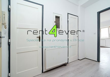 Pronájem bytu, Břevnov, Radimova, byt 2+kk, 50 m2, cihla, po rekonstrukci, terasa, nezařízený, Rent4Ever.cz