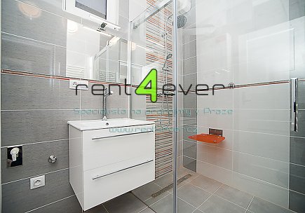 Pronájem bytu, Břevnov, Radimova, byt 2+kk, 50 m2, cihla, po rekonstrukci, terasa, nezařízený, Rent4Ever.cz
