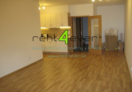 Pronájem bytu, Strašnice, Zvěřinova, byt 1+kk, 44 m2, cihla, novostavba, balkon, nevybavený, Rent4Ever.cz