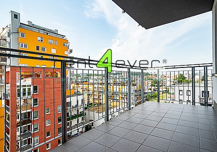 Pronájem bytu, Vysočany, Pod Harfou, 1+kk, 25m2, novostavba, cihla, výtah, balkon, zařízený, Rent4Ever.cz