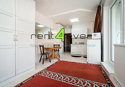 Pronájem bytu, Vysočany, Pod Harfou, 1+kk, 25m2, novostavba, cihla, výtah, balkon, zařízený, Rent4Ever.cz