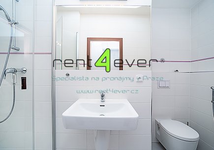 Pronájem bytu, Vysočany, Pod Harfou, 1+kk, 25m2, novostavba, cihla, výtah, balkon, zařízený, Rent4Ever.cz