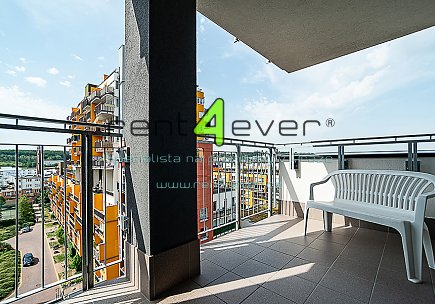 Pronájem bytu, Vysočany, Pod Harfou, 2+kk, 48 m2, novostavba, cihla, výtah, terasa, zařízený, Rent4Ever.cz
