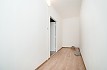 Pronájem bytu, Žižkov, Pod lipami, ateliér 1+kk, 23 m2, po rekonstrukci, lodžie, komora, nevybavený, Rent4Ever.cz