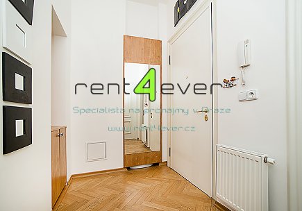 Pronájem bytu, Vinohrady, Na Kozačce, 2+kk, 58 m2, po rekonstrukci, výtah, terasa, část. zařízený, Rent4Ever.cz