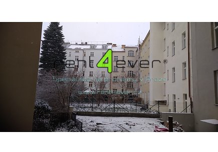 Pronájem bytu, Vinohrady, Na Kozačce, 2+kk, 58 m2, po rekonstrukci, výtah, terasa, část. zařízený, Rent4Ever.cz