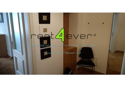 Pronájem bytu, Vinohrady, Na Kozačce, 2+kk, 58 m2, po rekonstrukci, výtah, terasa, část. zařízený, Rent4Ever.cz