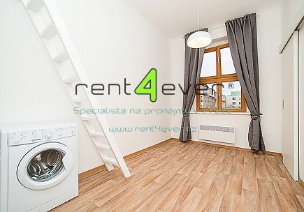 Pronájem bytu, Košíře, Na Zámyšli, 1+kk, 22 m2, cihla, vestavěné patro na spaní, výtah, nezařízený, Rent4Ever.cz