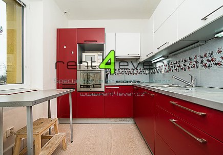 Pronájem bytu, Spořilov, Na Chodovci, 2+1, 49 m2, balkon, 2 neprůchozí pokoje, částečně zařízený, Rent4Ever.cz
