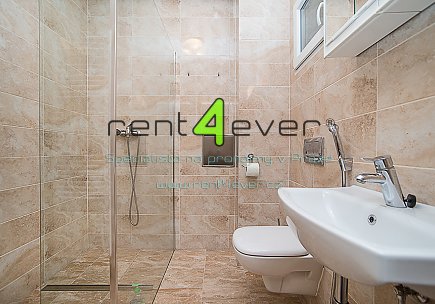 Pronájem bytu, Vršovice, Čeljabinská, 2+1, 66 m2, po rekonstrukci, cihla, balkon, výtah, zařízený, Rent4Ever.cz